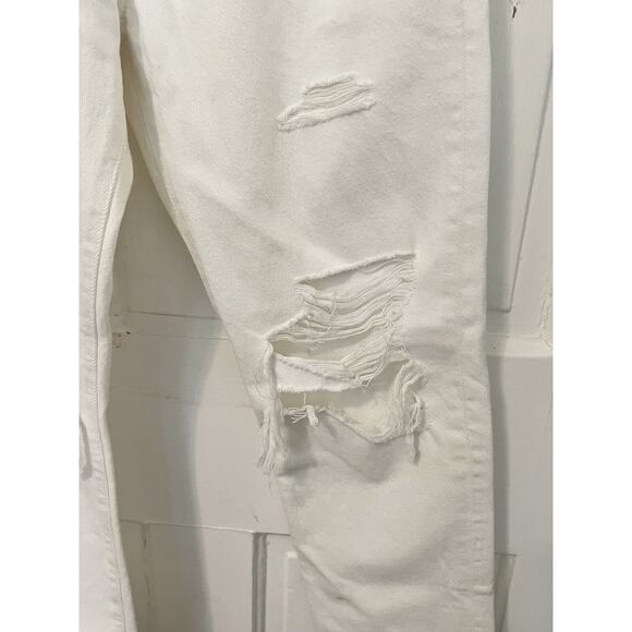 White Levi’s Jeans BIG E New w/Tags High Rise-Straight Leg Button Fly 28x26 - Picture 8 of 8